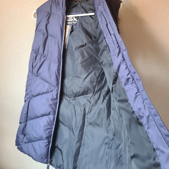 Eddie Bauer Women's Classic Down Vest NWT Size S - Picture 4 of 11